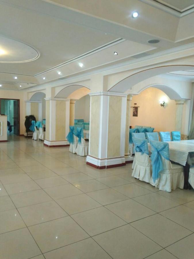 Bozok Hotel Akmola Esterno foto