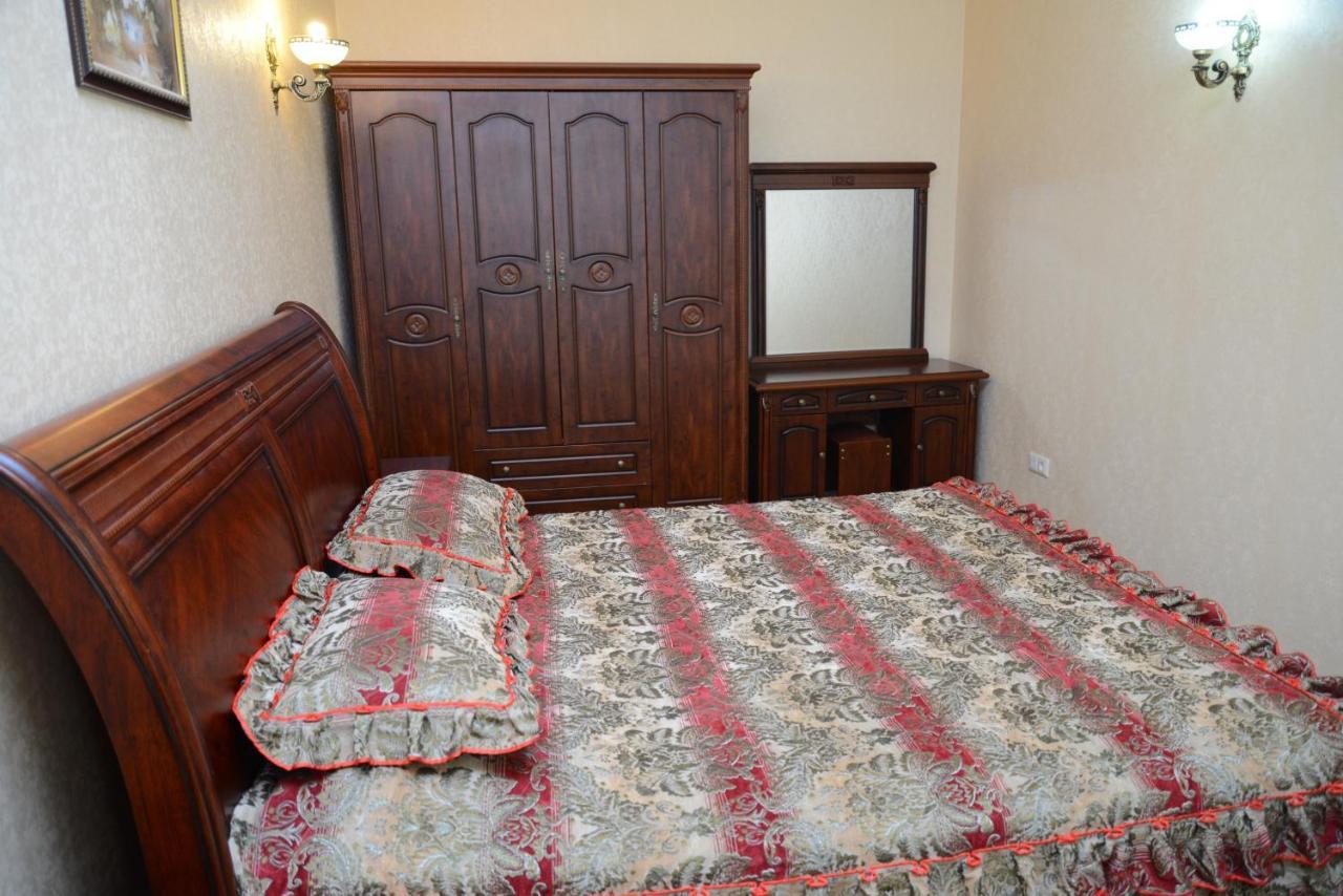 Bozok Hotel Akmola Esterno foto