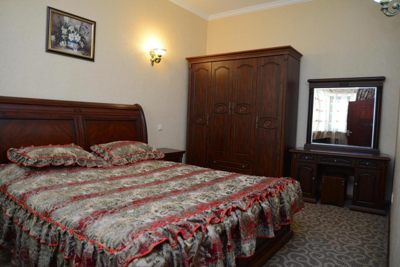 Bozok Hotel Akmola Esterno foto