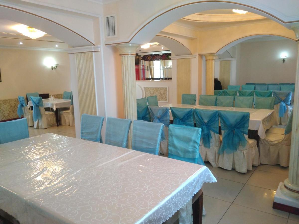 Bozok Hotel Akmola Esterno foto